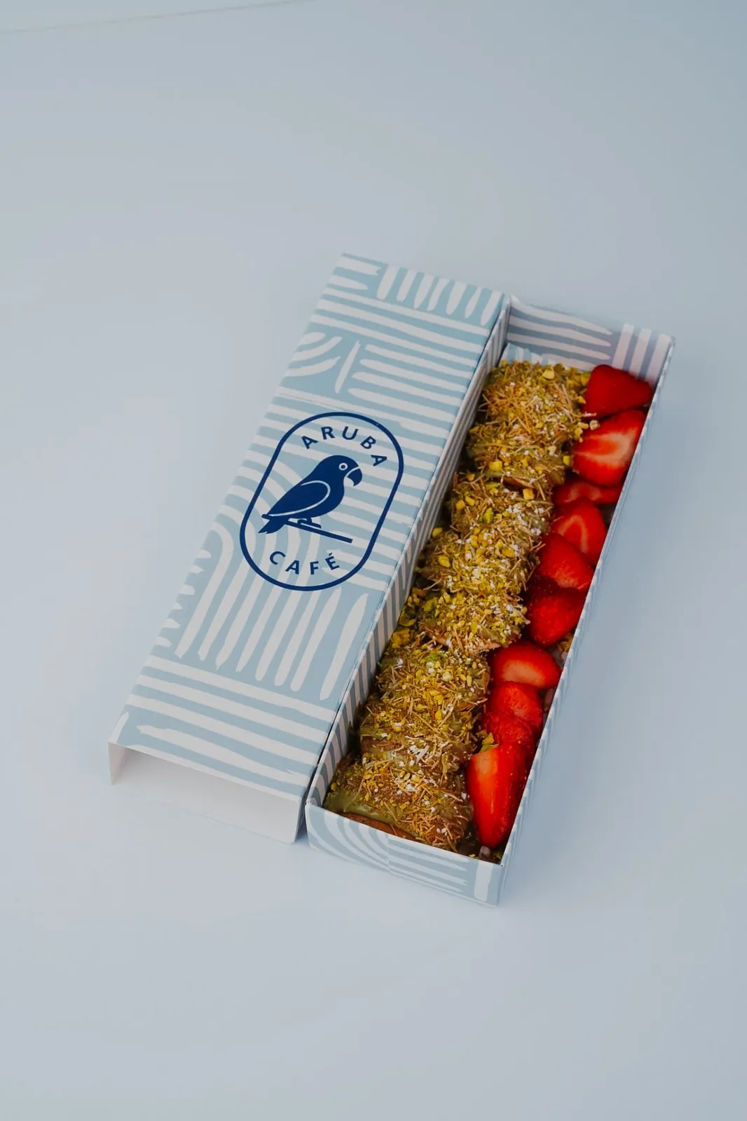 Taste the Gold: Aruba Café's Dubai Chocolate Creations!