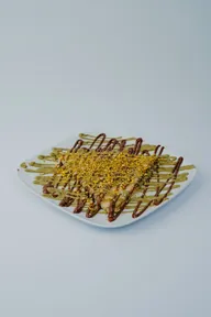 Pistachio Crepe